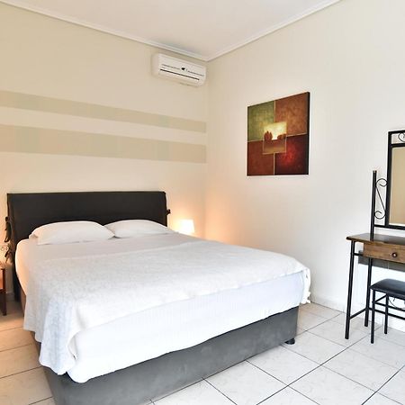 PalaiónTsiflíkion Luca Apartments מראה חיצוני תמונה