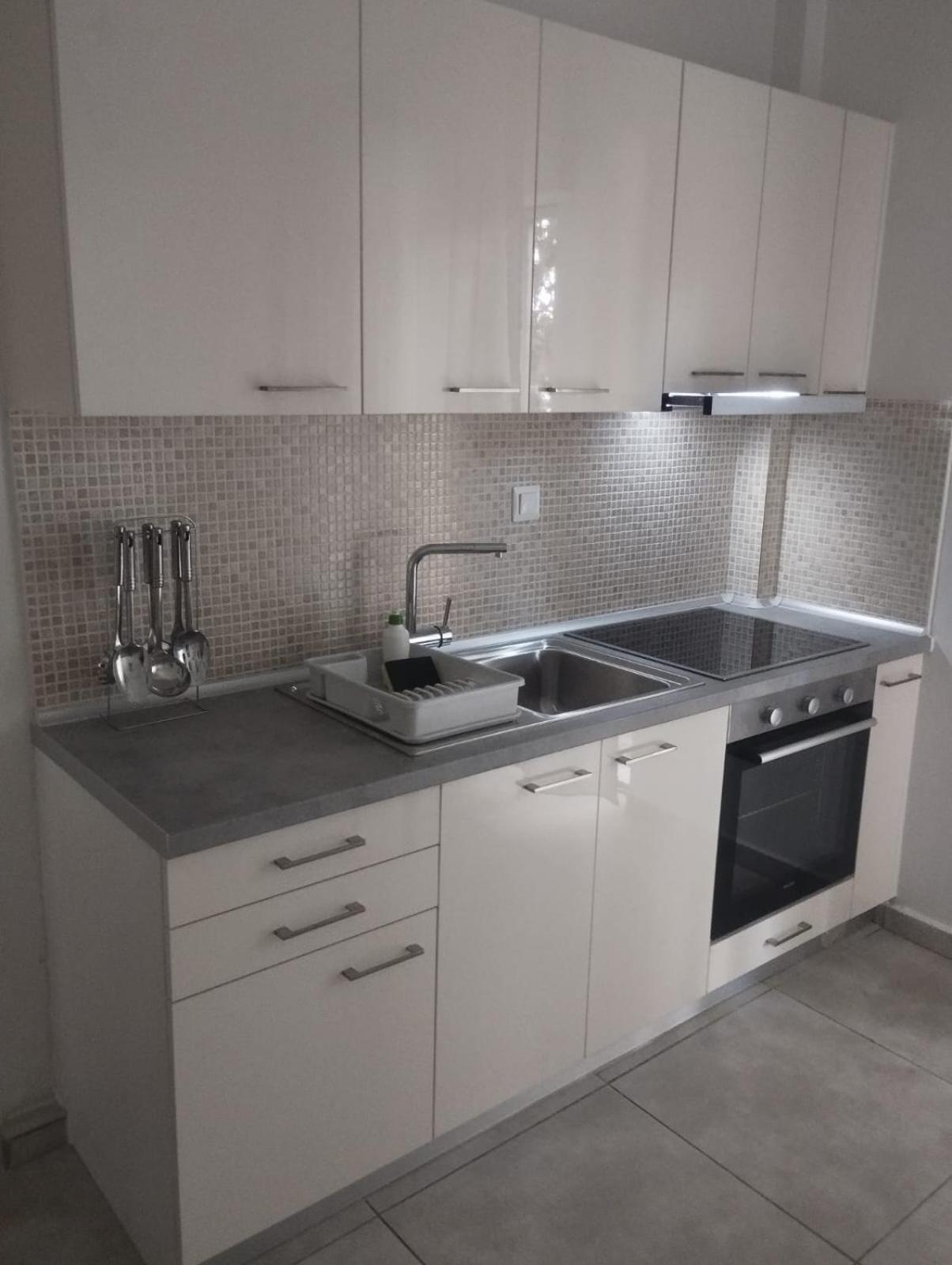 PalaiónTsiflíkion Luca Apartments מראה חיצוני תמונה